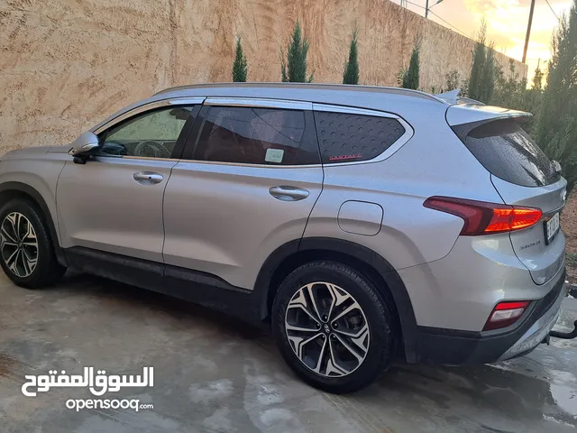 عرض على هونداي 7 ركاب سنتافيه 2020 بالاضافات المميزه والدفع الرباعي يد اوولا البيع مستعجل بسبب السفر
