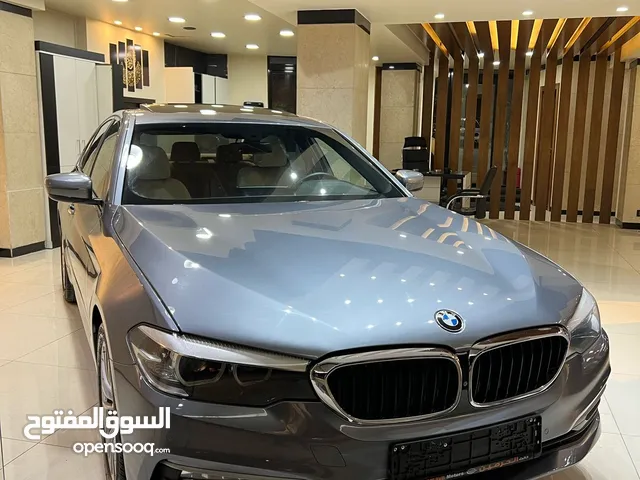 BMW 530i 2017 وارد شركه ابو خضر مالك اول فحص كامل بحاله الوكاله
