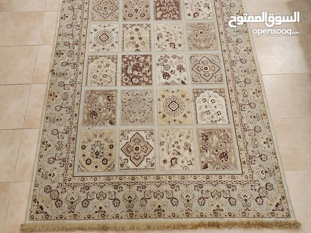 Carpet 2×1 miter good condition Ech 12 BD pickup juffair WhatsApp