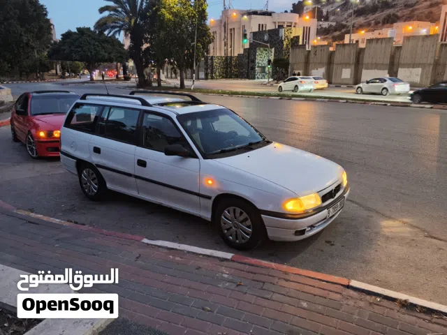 1998 Opel Astra Standard