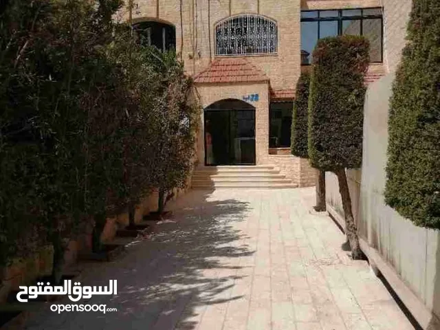 250 m2 3 Bedrooms Villa for Rent in Amman Um El Summaq