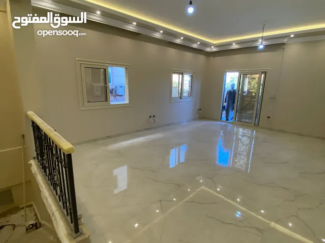 400 m2 3 Bedrooms Villa for Rent in Cairo Fifth Settlement