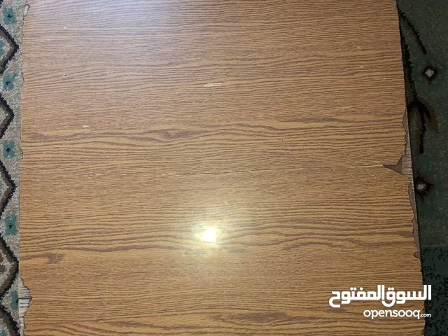 طاولة سفره ارضيه للبيع بسعر حرق