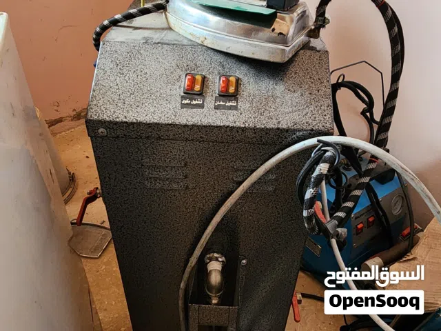 عده محل للبيع