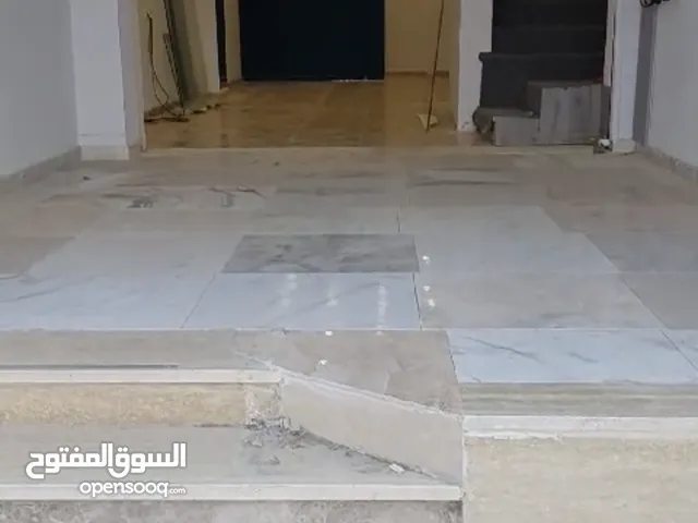محل طابقين مقابل الاكاديمية