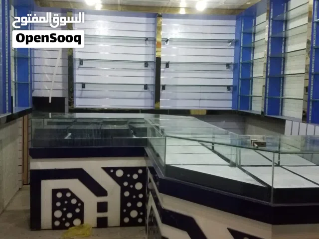 فرصة لأصحاب المشاريع.. ديكور محل متكامل وراقي للبيع في صنعاء