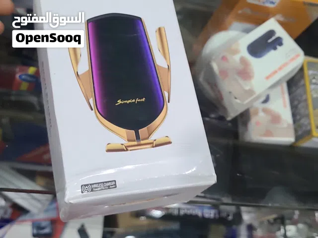 قاعدة تثبيت مع شاحن لاسلكي ذكي: قيادة آمنة وشحن متواصل!