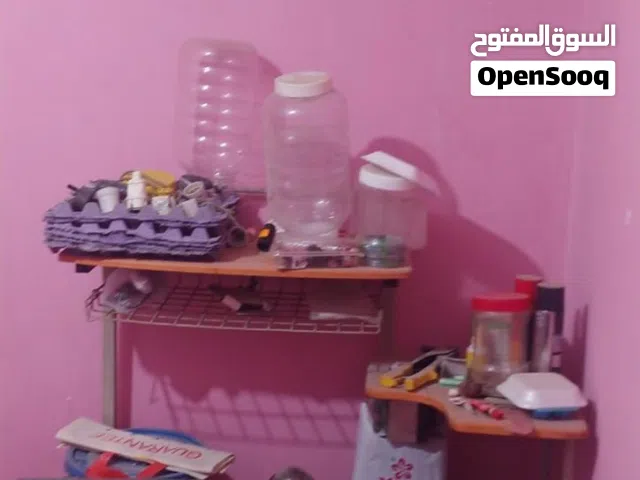 شقة 4 غرف وحمام ومطبخ جاهزة للسكن الدور الثانى على ناصية شارع 45 ميامى العصافرة بجوار ابو كمال
