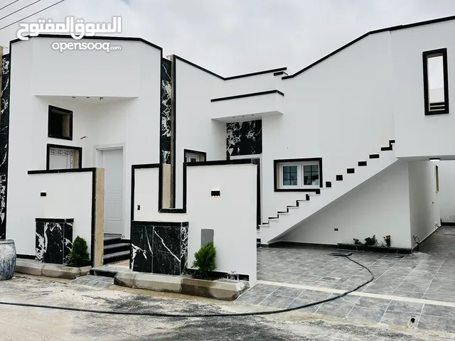 200 m2 3 Bedrooms Townhouse for Sale in Tripoli Khallet Alforjan