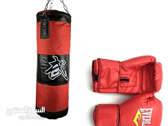 كيس ملاكمه مع كفوف