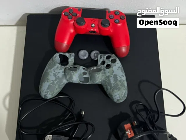 Ps4 Pro-Very Clean With one Controller and All its cables  بلايستيشن 4 برو مستعمل استعمال نضيف جدا