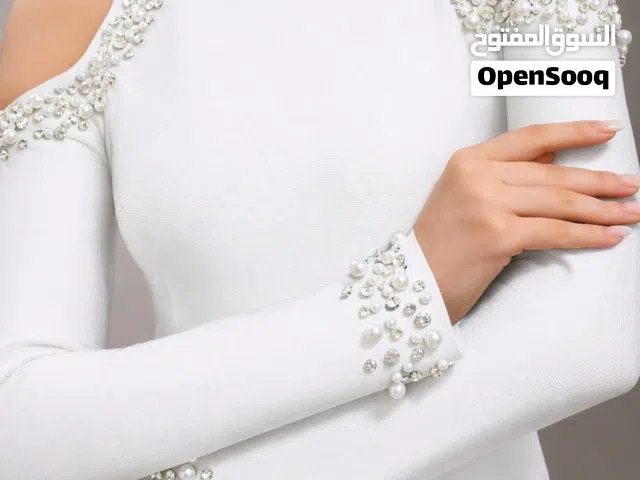 فستان ابيض