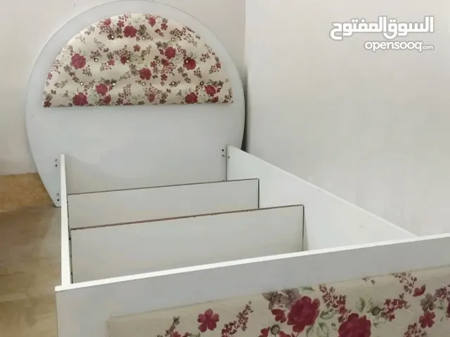 سرير نفر واحد حالة ممتازة للبيع اربيل