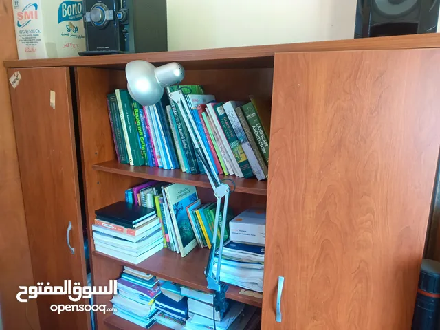 مكتب كبير بسعر مغري