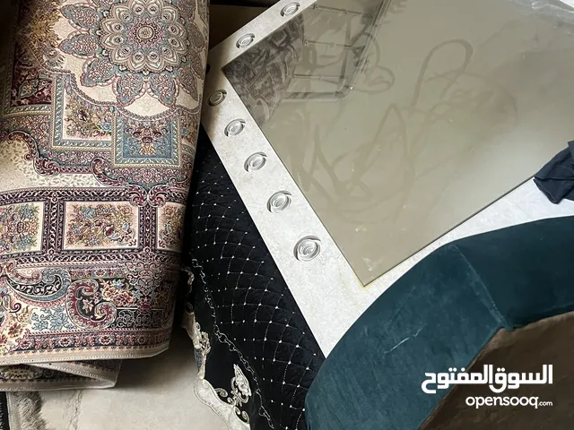 نصف تخم للبيع لون تركوازي محتاج فقط غسل كلشي ما بي