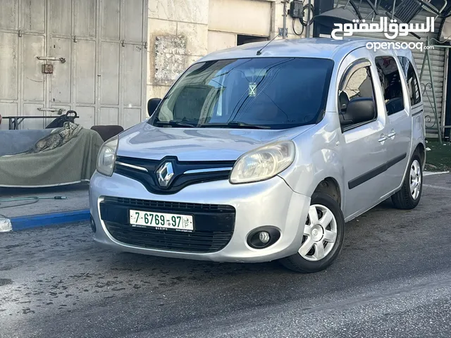 SUV Renault in Ramallah and Al-Bireh