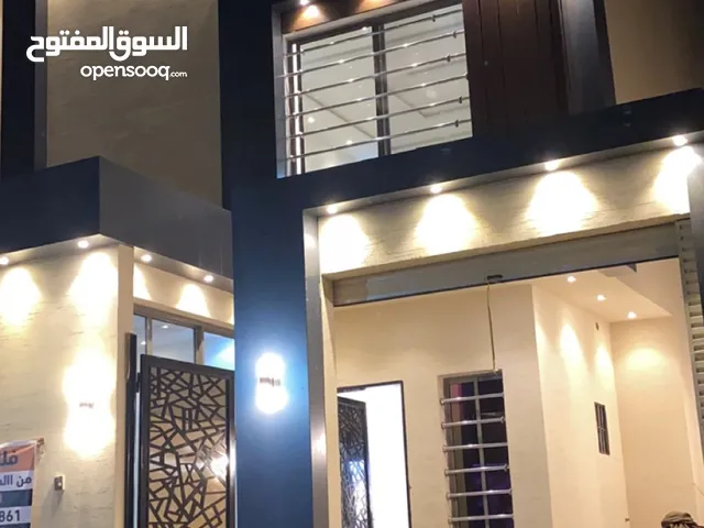 200m2 More than 6 bedrooms Villa for Sale in Al Riyadh Al Uraija Al Gharbiyah