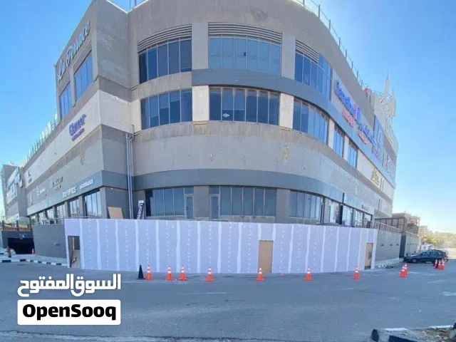 معرض سيارات او توكيل للبيع في موقع متميز