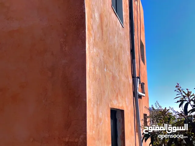 155 m2 More than 6 bedrooms Townhouse for Sale in Salt Al Balqa'