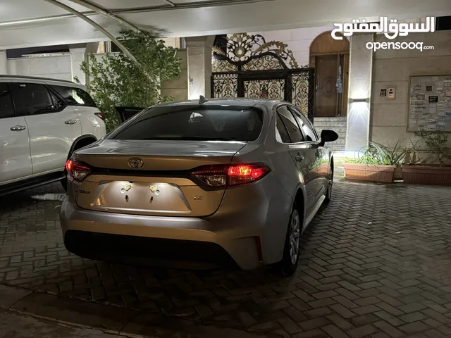 Toyota Corolla 2023 LE 2.0