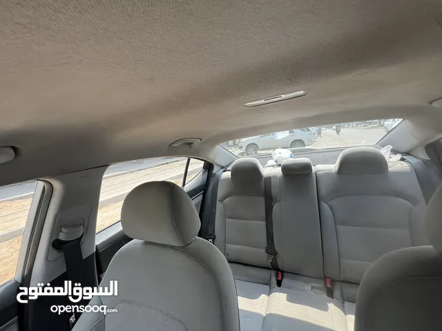 Hyundai Elantra SE in Baghdad