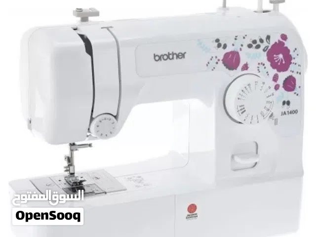 براذر ماكينة الخياطة 14 قطبة مضمّنة عراوي ذات 4 خطوات JA1400