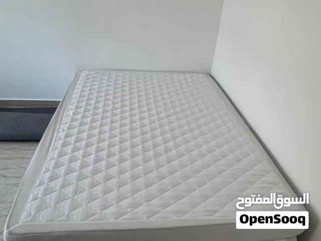 سرير جديد للبيع