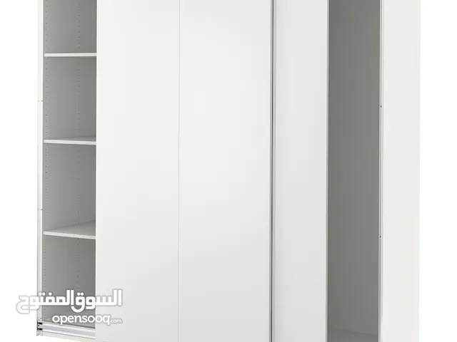 خزانة ايكيا للبيع المستعجل ، بحالة جيدة