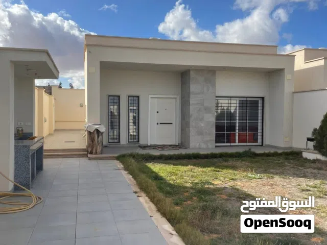 2 Bedrooms Farms for Sale in Tripoli Wadi Al-Rabi