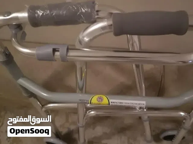 عدد 2 مشاية عكاز استخدام خفيف جدا 50 ريال