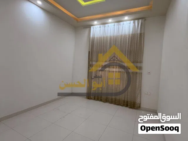 دار حديث للبيع في منطقة حي الزيتون بمساحة 200 م.