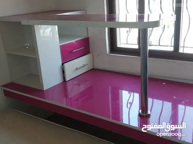 تخت مع مكتب عدد 2 مع فرشات