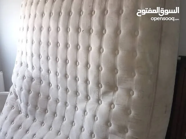 مقاسها مترين ب مترين