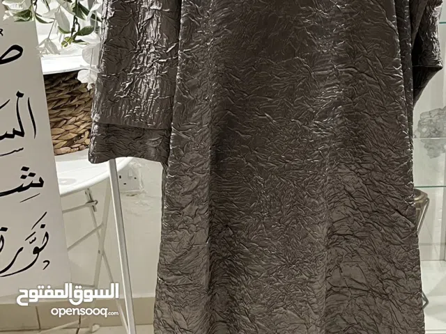 عبايه رماديه