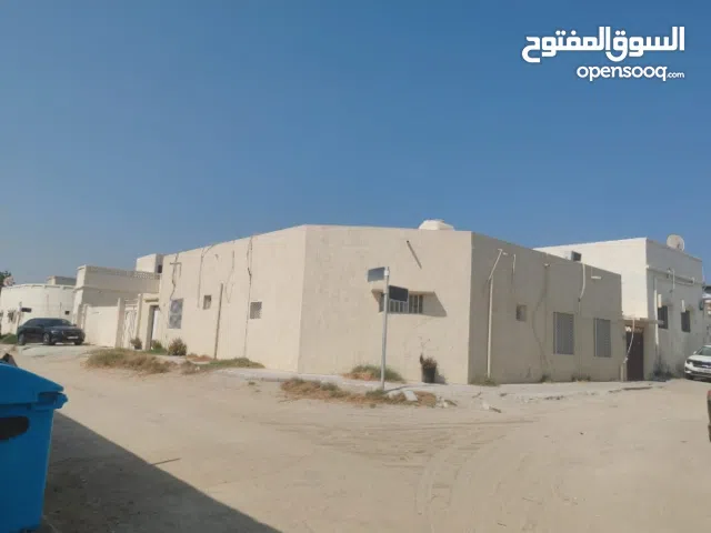 200 m2 5 Bedrooms Villa for Sale in Sharjah Other