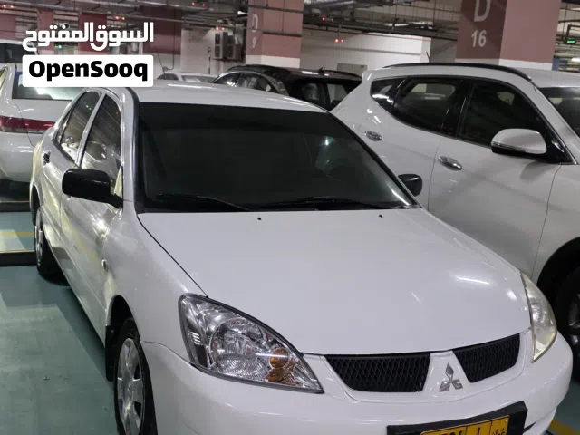 2008 ميتسوبيشي لانسر Standard