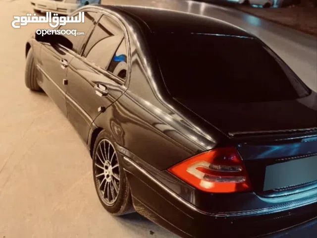 مرسيدس كاكوية 2004 للبيع ساوم ف القدو