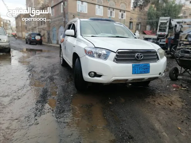 New Toyota Highlander in Sana'a