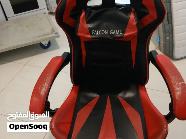 كرسي جميز بحالة جيدة