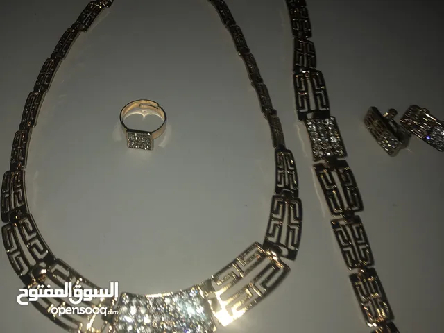 اكسسوارات 4 قطع