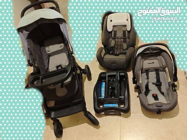 عربة و مقعدين و قاعدة نوع safety first للبيع فقط