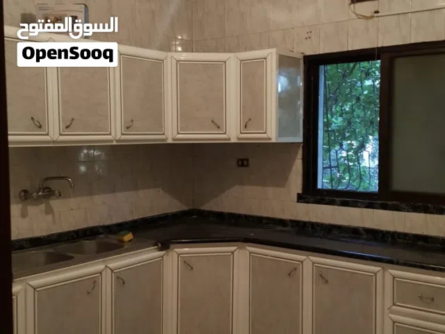 بيت مستقل (( للبيع او بدل يبعد عن دولر الدفاع المدني 7كيلو بعد الدبه الرجاحه