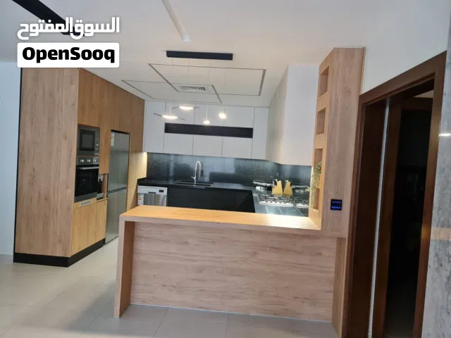 شفة فاخره مفروشة للإيجار عبدون  Fully Furnished Apartment in  Abdoun, Near Saudi Embassy.