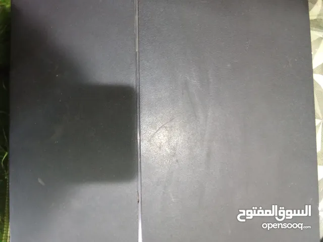 بلا ستيشن4 للبيع ب 100 بي ولا الاستبدال