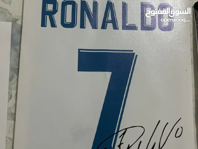 Ronaldo signed poster (comes with screw)