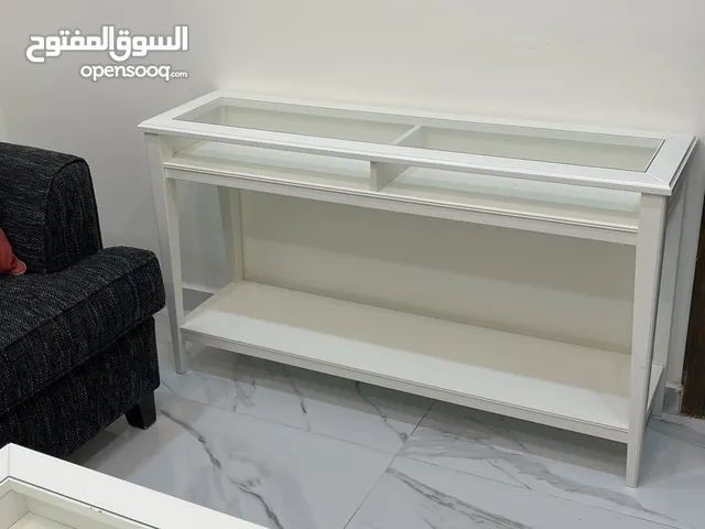 طاولة ايكيا