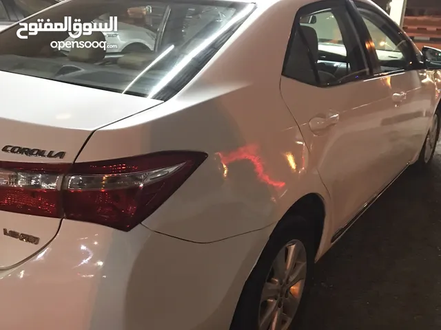 كورلا 2015 ابيض 1600 CC شرط الفحص مكينه جير شاسي 1550 نهائي