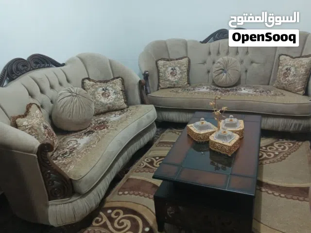 طقم كنب خشب زان  مع الطاولات جميعهم مع السجاد