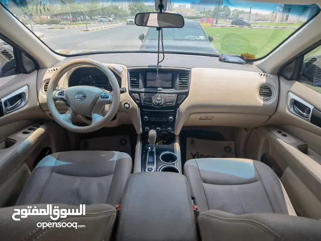 Nissan pathfinder 2015