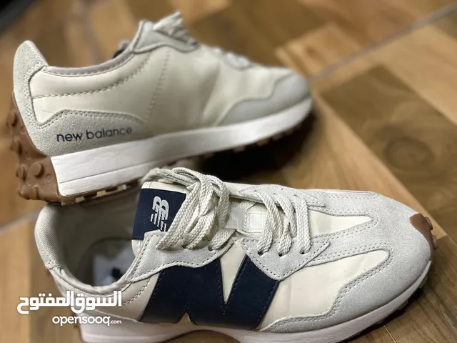 حذاء new balance 327 للبيع